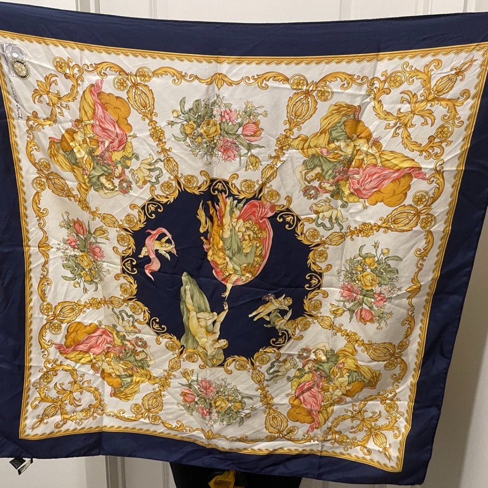 VINTAGE - Scarf with angels pattern - Made in Italy. 100% silk